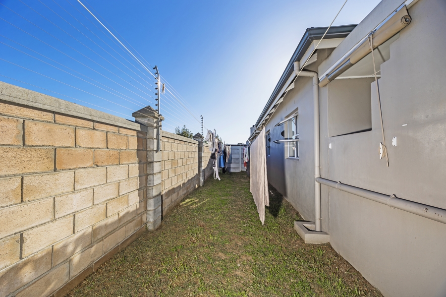 3 Bedroom Property for Sale in Zonnendal Western Cape